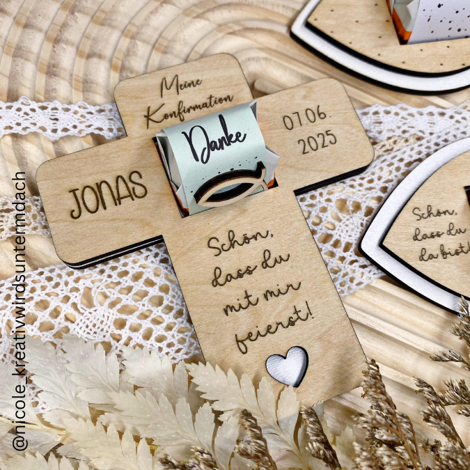4 Designs kirchliche Anlässe Taufe Konfirmation Kommunion Firmung Halter für Küsschen Schokolade als Gastgeschenk kleines Mitgebsel Dankeschön Tischkarten Namenskarten SVG Laser Datei – Bild 7