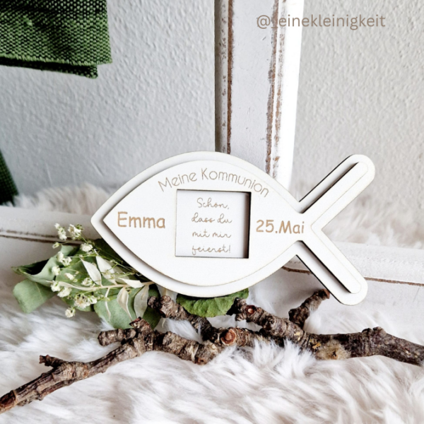 4 Designs kirchliche Anlässe Taufe Konfirmation Kommunion Firmung Halter für Küsschen Schokolade als Gastgeschenk kleines Mitgebsel Dankeschön Tischkarten Namenskarten SVG Laser Datei – Bild 12