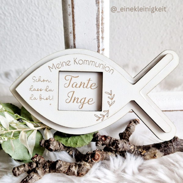 4 Designs kirchliche Anlässe Taufe Konfirmation Kommunion Firmung Halter für Küsschen Schokolade als Gastgeschenk kleines Mitgebsel Dankeschön Tischkarten Namenskarten SVG Laser Datei – Bild 11