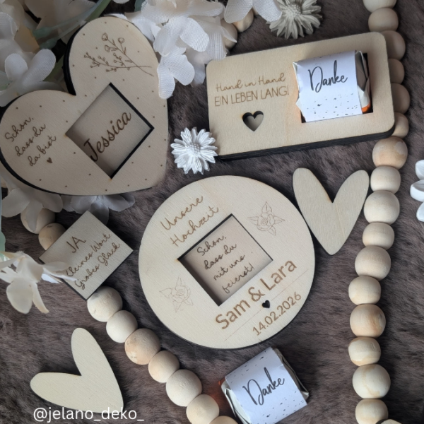 4 Designs Hochzeit Gastgeschenke Halter für Küsschen Schokolade als Gastgeschenk kleines Mitgebsel Dankeschön Tischkarten Namenskarten SVG Laser Datei – Bild 10
