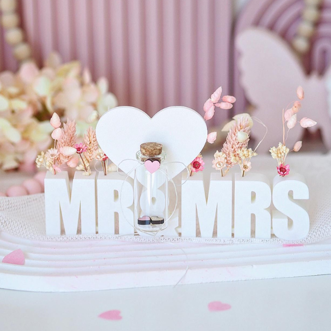STL 3D Druck Datei Hochzeit Schriftzug Mr & Mrs mit Löchern für Blumen und Platz für Geldgeschenk 3D Druck Datei