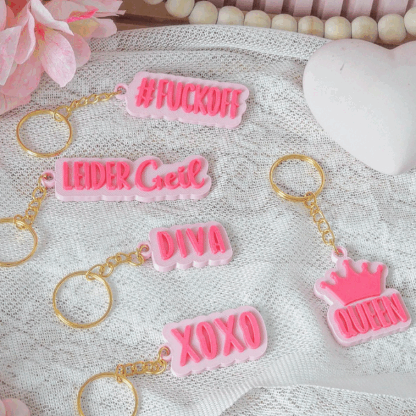 STL 3D Druck Datei Schlüsselanhänger 5er MIX 2 Statements Leider Geil, Diva, Queen, Fuckoff, XoXo 3D-Druck Datei – Bild 6