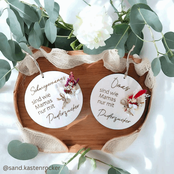 SVG Laserdatei Holzscheiben Oma Schwiegermama Schwiegermutter mit Puderzucker Muttertag Mutterliebe Wanddeko Gravur SVG Datei – Bild 3