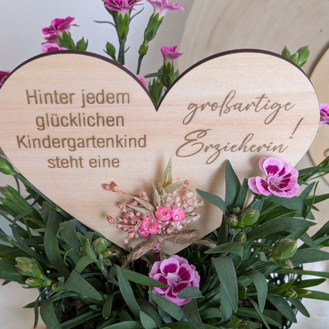 SVG Laserdatei 2er Set Holzscheibe Pflanzenstecker Geschenkscheibe Erzieherin Abschied Kindergarten SVG Datei – Bild 15