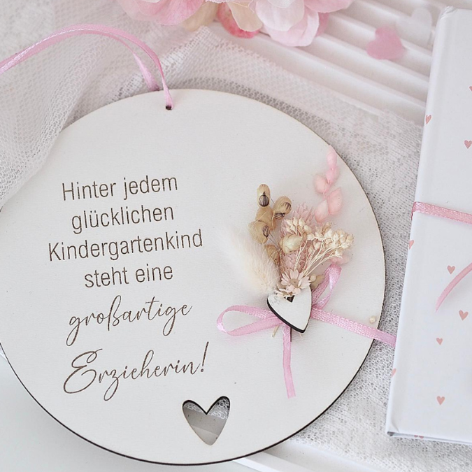 SVG Laserdatei 2er Set Holzscheibe Pflanzenstecker Geschenkscheibe Erzieherin Abschied Kindergarten SVG Datei – Bild 4