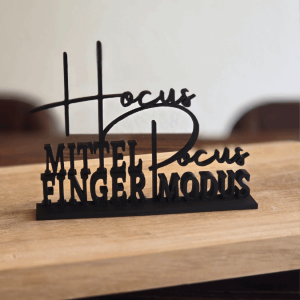STL 3D Druck Datei Schriftzug Statement Hocus Pocus Mittelfingermodus Aufsteller 3D-Druck Datei – Bild 4