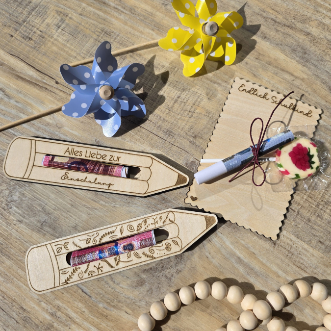 SVG Laserdatei Schulkind Einschulung Halter für Lolli Lutscher Geldgeschenke Schultüte Stift Gescheinkidee Junge Mädchen SVG Datei – Bild 14