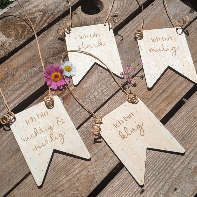 SVG Laser Datei Wimpel Affirmationen Kinderzimmer Deko personalisierbar Ich bin mutig... SVG Datei Kinderzimmerdeko – Bild 4