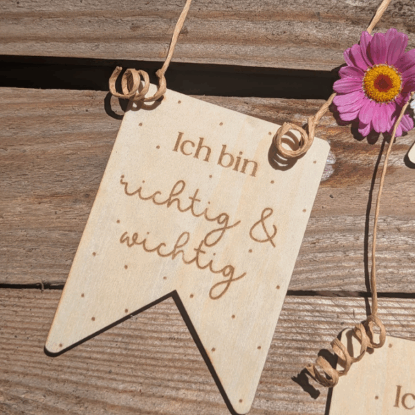 SVG Laser Datei Wimpel Affirmationen Kinderzimmer Deko personalisierbar Ich bin mutig... SVG Datei Kinderzimmerdeko – Bild 22