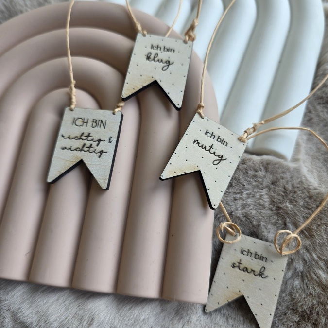 SVG Laser Datei Wimpel Affirmationen Kinderzimmer Deko personalisierbar Ich bin mutig... SVG Datei Kinderzimmerdeko – Bild 5