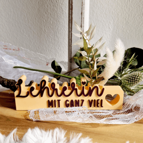 STL 3D Druck Datei 2er Schriftzug Lehrerin mit ganz viel Herz Aufsteller 3D-Druck Datei Abschied Schule Schulkind mit Löchern für Blumen – Bild 3