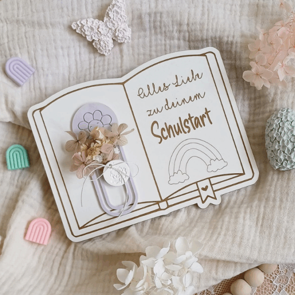 SVG Laserdatei Schulkind Einschulung 7 Designs + Gravuren Halter für Lesezeichen und Kleinigkeiten Schulstart Lesen Gescheinkidee SVG Datei – Bild 28