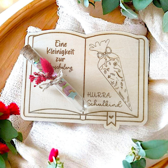 SVG Laserdatei Schulkind Einschulung 7 Designs + Gravuren Halter für Lesezeichen und Kleinigkeiten Schulstart Lesen Gescheinkidee SVG Datei – Bild 10