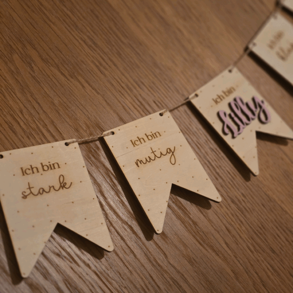 SVG Laser Datei Wimpel Affirmationen Kinderzimmer Deko personalisierbar Ich bin mutig... SVG Datei Kinderzimmerdeko – Bild 9