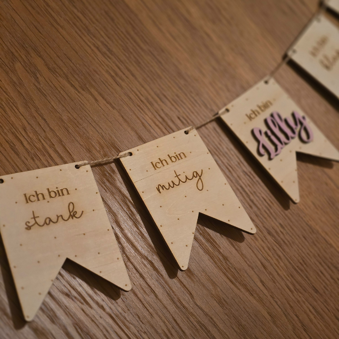 SVG Laser Datei Wimpel Affirmationen Kinderzimmer Deko personalisierbar Ich bin mutig... SVG Datei Kinderzimmerdeko – Bild 9