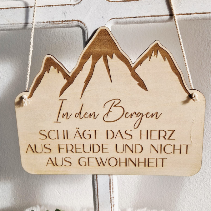 SVG Datei 4 Designs Schilder Berge Wanderlust Holzscheiben Bergverliebt Bergliebe Laserdatei – Bild 12