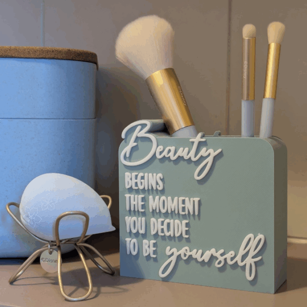 3D Druck Datei STL 3er Set Kosmetikpinsel Halter & Aufsteller "Beauty begins the moment you decide to be yourself" Frauen Geschenkidee Deko – Bild 4