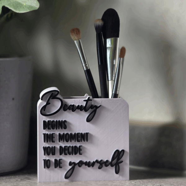 3D Druck Datei STL 3er Set Kosmetikpinsel Halter & Aufsteller "Beauty begins the moment you decide to be yourself" Frauen Geschenkidee Deko – Bild 7