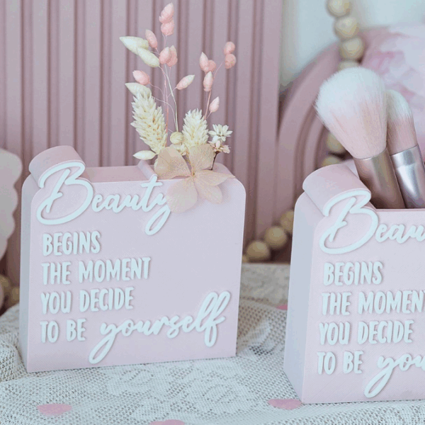 3D Druck Datei STL 3er Set Kosmetikpinsel Halter & Aufsteller "Beauty begins the moment you decide to be yourself" Frauen Geschenkidee Deko – Bild 13
