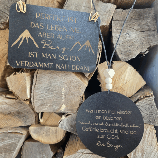 SVG Datei 4 Designs Schilder Berge Wanderlust Holzscheiben Bergverliebt Bergliebe Laserdatei – Bild 5