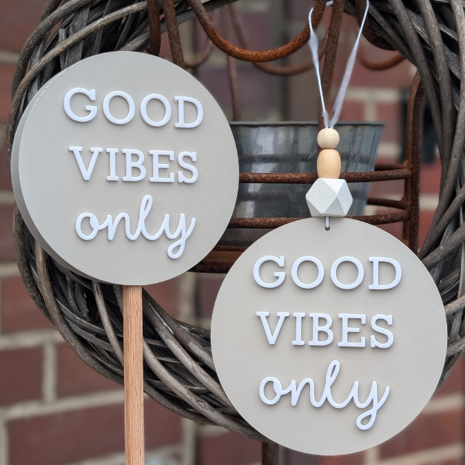 STL 3D Druck Datei Gartenstecker UND Schild zum aufhängen "Good vibes only" Statement Beetstecker Pflanzenstecker für 8mm & 10mm Stäbe Bambu