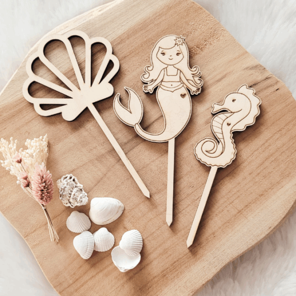 SVG Laserdatei Caketopper Geburtstag Meerjungfrau Mermaid Ocean Meer Muscheln Unterwasserwelt Kuchenstecker Pflanzenstecker SVG Datei – Bild 10