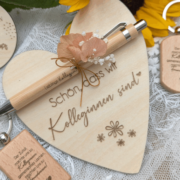 SVG Datei 3 Designs Schilder Kollegen Lieblings Kollegin Arbeitskollegen Abschied Kollege Arbeit Büro Holzscheibe – Bild 10