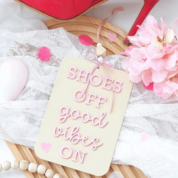 3D Druck Datei STL Gartenstecker u. Schild zum aufhängen "Shoes Off Good vibes on" Statement Beetstecker Pflanzenstecker für 8mm & 10mm Stab