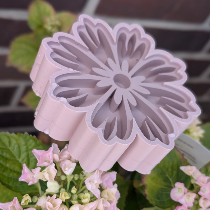 STL 3D Druck Datei Insektentränke Blume Blümchen Blatt für 8mm & 10mm Stäbe Bienentränke Schmetterlingtränke Garten Blumentopf Bambu Sommer – Bild 13