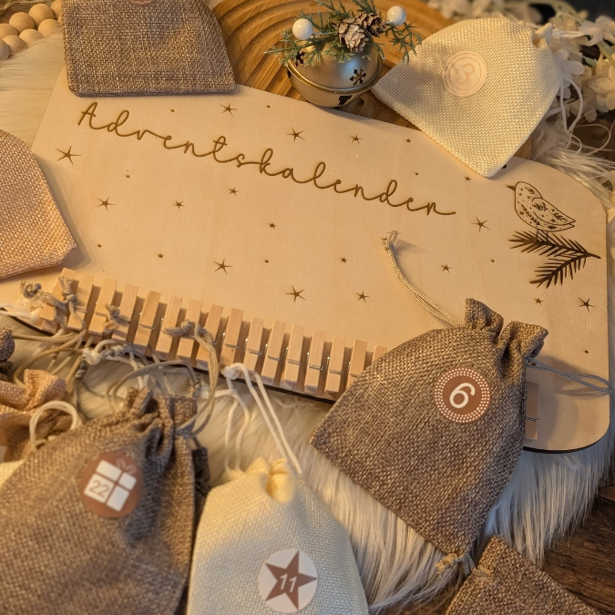 4 Designs Adventskalender SVG Laser Datei Skandi für Kinder und Erwachsene Boho Scandi Kalender Diy Balerina Vogel Weihnachtshäuschen Haus Schneekugel – Bild 26