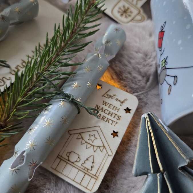 SVG Laserdatei 8 Designs Verpackung für Weihnachtsmarkt Gutscheine Weihnachten Geschenkidee Zeit statt Zeug Winter inkl Anhänger SVG Datei Einladung – Bild 14