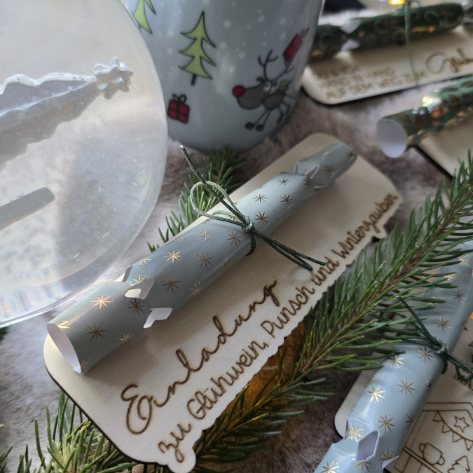 SVG Laserdatei 8 Designs Verpackung für Weihnachtsmarkt Gutscheine Weihnachten Geschenkidee Zeit statt Zeug Winter inkl Anhänger SVG Datei Einladung – Bild 17
