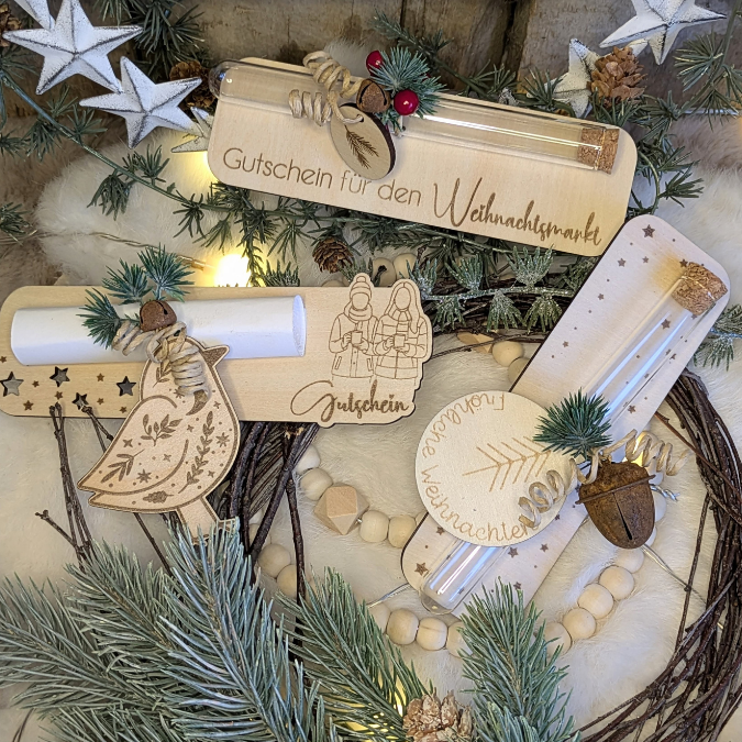 SVG Laserdatei 8 Designs Verpackung für Weihnachtsmarkt Gutscheine Weihnachten Geschenkidee Zeit statt Zeug Winter inkl Anhänger SVG Datei Einladung – Bild 34