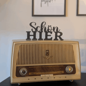 STL 3D Druck Datei Aufsteller Schriftzug Statement "Schön hier"  3D-Druck Datei