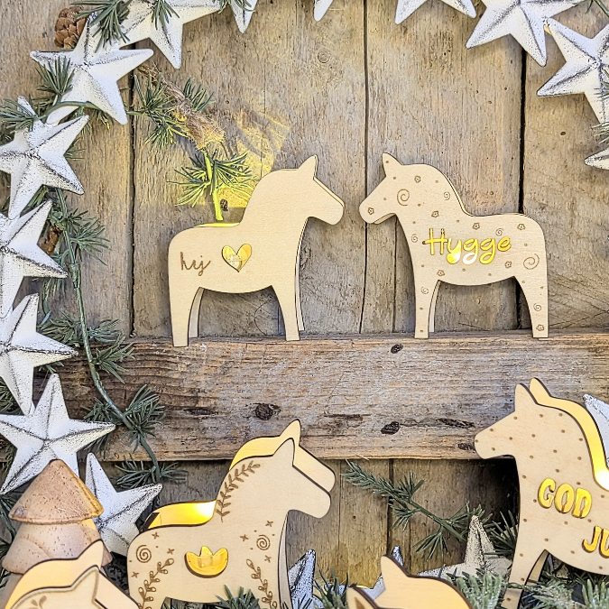 SVG Laserdatei 6 Designs Dala Mini Dalapferd zum füllen mit Blumen Geld oder Ballonlicht Mitbringsel Skandi Scandichristmas SVG-Datei – Bild 23