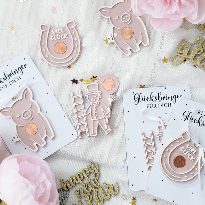 STL 3D Druck Datei Glücksbringer Glückscent Halter für 1 Cent Münze Silvester Mitbringsel 3D-Datei 3D-Druck Vorlage Kleeblatt Glücksschwein – Bild 4