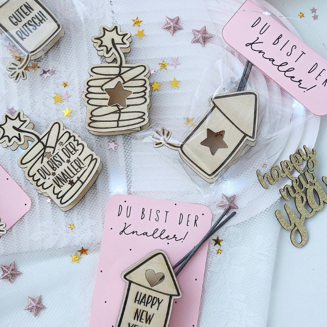 SVG Laserdatei 6 Designs Mini Silvesterknaller Kracher Leuchtknaller Lichtdatei für Ballonlicht Silvester Neujahr Jahreswechsel SVG Datei – Bild 6