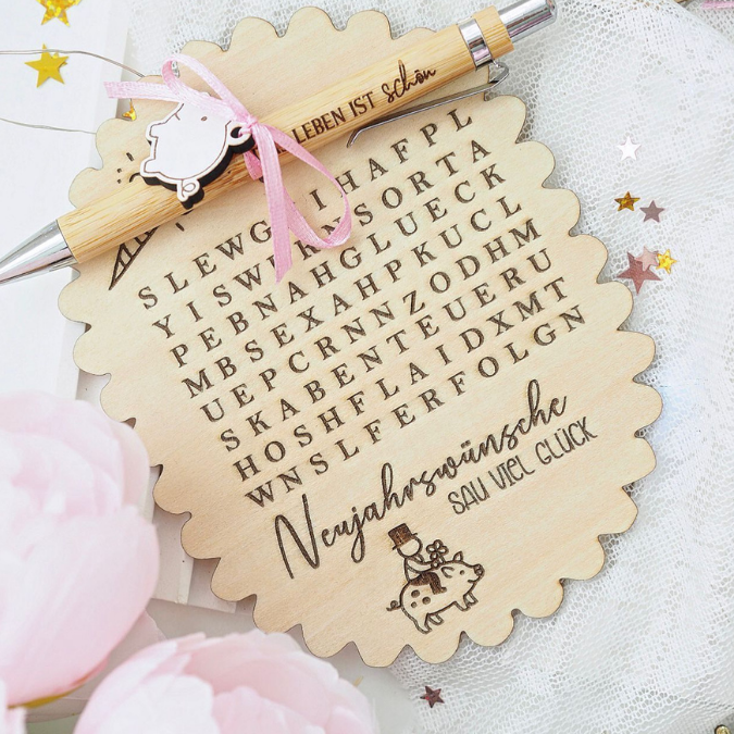 SVG Laserdatei Neujahreswünsche zum selber suchen Silvester Glück Glücksbringer Mitbringsel Silvester Neujahr Datei Kreuzworträtsel Laser – Bild 5