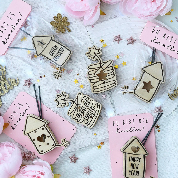 SVG Laserdatei 6 Designs Mini Silvesterknaller Kracher Leuchtknaller Lichtdatei für Ballonlicht Silvester Neujahr Jahreswechsel SVG Datei – Bild 8