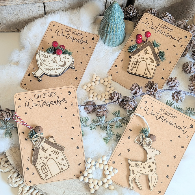 SVG Laserdatei Wintermagie Skandi Anhänger und füllbar mit Geld od Blumen Weihnachten kleines Mitbringsel SVG Datei Reh Hirsch Haus Floral – Bild 13