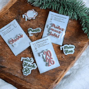 STL 3D Druck Datei  7er Set Glasmarkierer Glasanhänger Silvester Winter Feier Geschenkidee Skandi Neujahr Glück Glühwein Punsch Sekt Cheers