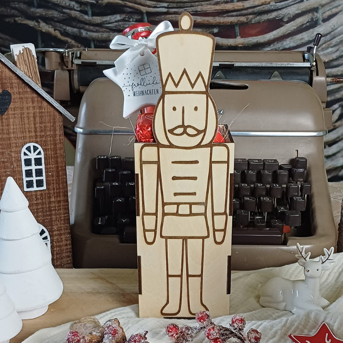 3mm 4mm SVG Laserdatei Weihnachts Geschenkbox Nussknacker Box für Flaschen oder Süßigkeiten Kiste inkl Geschenkanhänger Geschenkidee Weihnachten Winter – Bild 5