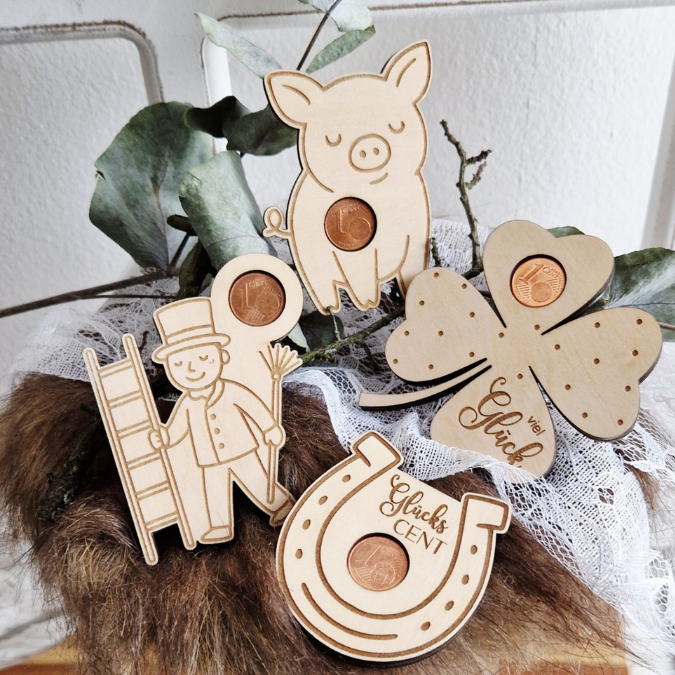 SVG Laserdatei Glückscent Halter für Centstücke 4 designs Glückspfennig Silvester Glück Glücksbringer Mitbringsel Silvester Neujahr Datei – Bild 21