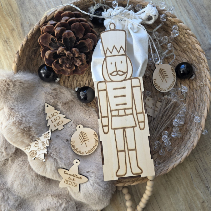 3mm 4mm SVG Laserdatei Weihnachts Geschenkbox Nussknacker Box für Flaschen oder Süßigkeiten Kiste inkl Geschenkanhänger Geschenkidee Weihnachten Winter – Bild 10