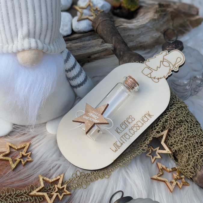 6 Designs Laserdatei Halter für Geldgeschenke, Gutscheine und Kleinigkeiten Weihnachten Nikolaus Christkind Wichtel SVG Datei inkl Gravuren – Bild 19