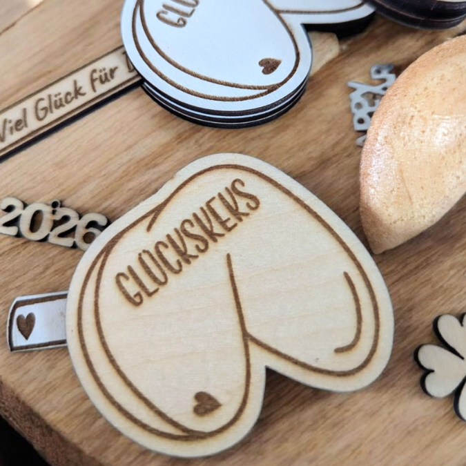 SVG Laserdatei Glückskeks mit personalisierbaren Botschaften inkl PDF Mini Silvester Glück Glücksbringer Mitbringsel Silvester Neujahr Datei – Bild 8