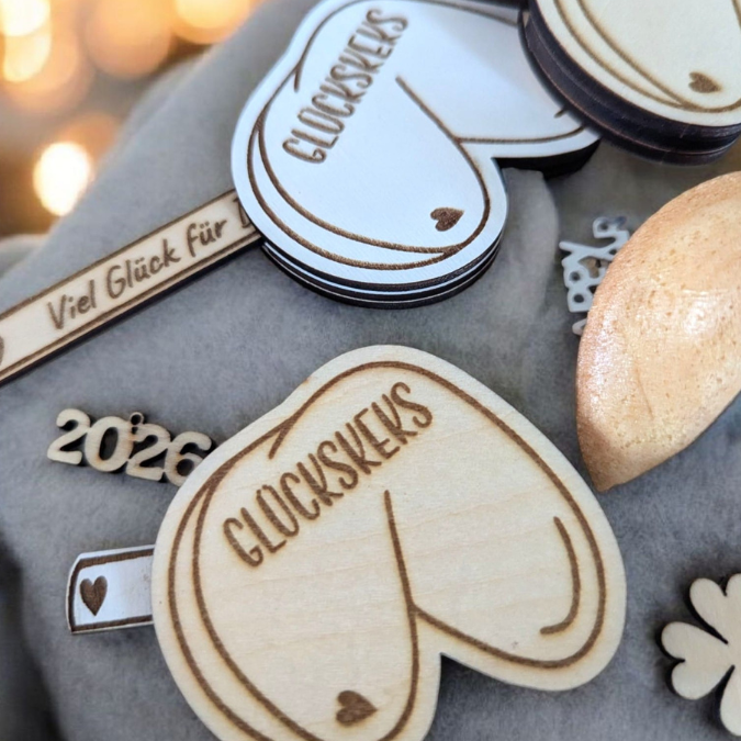 SVG Laserdatei Glückskeks mit personalisierbaren Botschaften inkl PDF Mini Silvester Glück Glücksbringer Mitbringsel Silvester Neujahr Datei – Bild 9