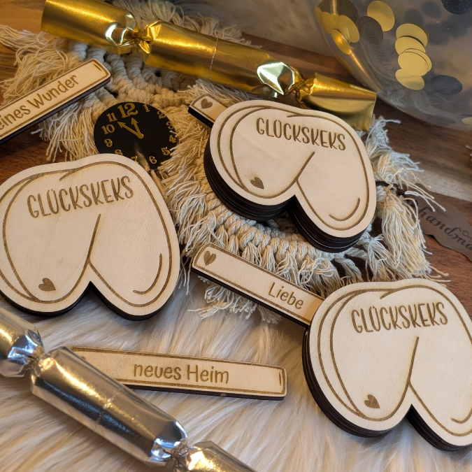 SVG Laserdatei Glückskeks mit personalisierbaren Botschaften inkl PDF Mini Silvester Glück Glücksbringer Mitbringsel Silvester Neujahr Datei – Bild 3