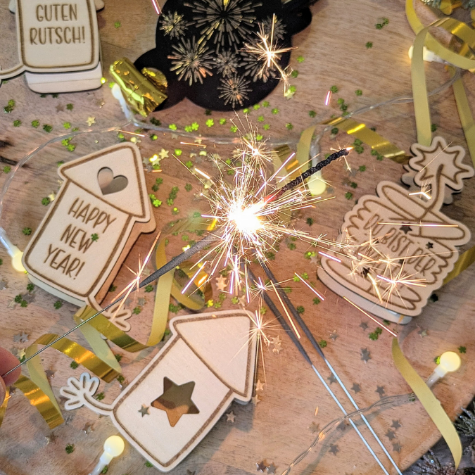 SVG Laserdatei 6 Designs Mini Silvesterknaller Kracher Leuchtknaller Lichtdatei für Ballonlicht Silvester Neujahr Jahreswechsel SVG Datei – Bild 4