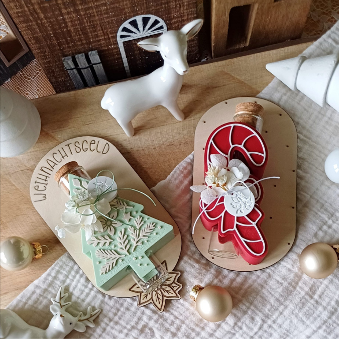 6 Designs Laserdatei Halter für Geldgeschenke, Gutscheine und Kleinigkeiten Weihnachten Nikolaus Christkind Wichtel SVG Datei inkl Gravuren – Bild 4